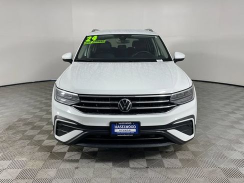 Used 2024 Volkswagen Tiguan SE FWD image 26