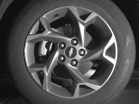 Used 2025 Chevrolet Trax LT FWD image 12