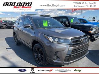 Used 2019 Toyota Highlander SE video 1