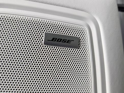 New 2026 Porsche Macan image 28