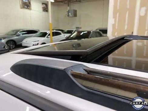 Used 2015 Jeep Grand Cherokee Overland image 26