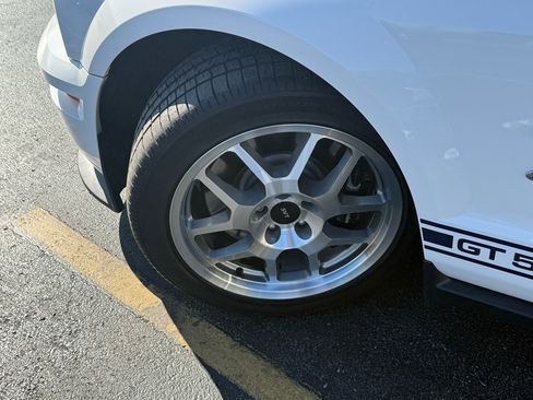 Used 2007 Ford Mustang Shelby GT500 image 11