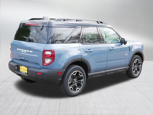 Used 2025 Ford Bronco Sport Outer Banks w/ Outer Banks Tech Package+ AWD/4WD image 7