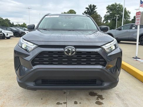 Used 2025 Toyota RAV4 LE AWD/4WD image 2