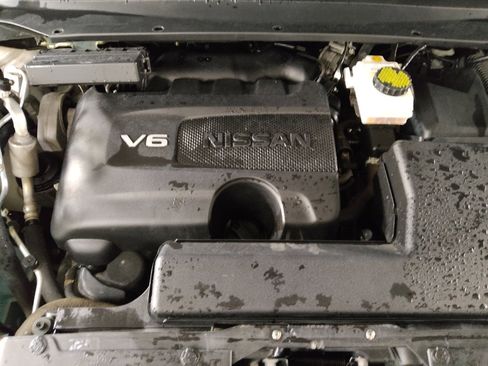 Used 2020 Nissan Pathfinder SV image 30