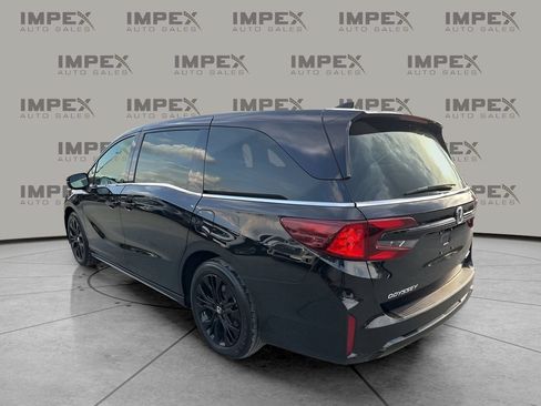 Used 2025 Honda Odyssey Sport-L image 3