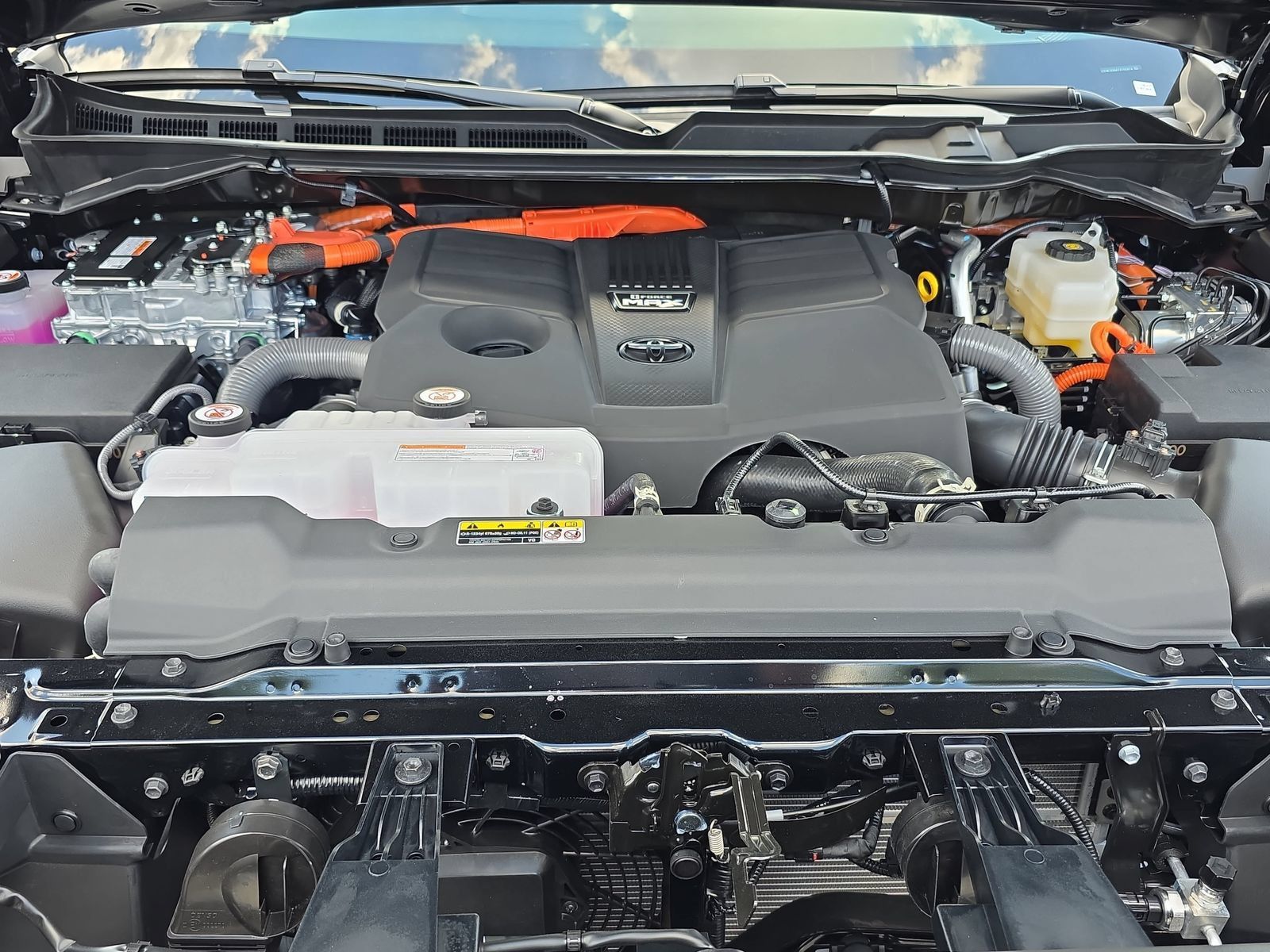 New 2026 Toyota Tundra 4x4 CrewMax Hybrid image 31