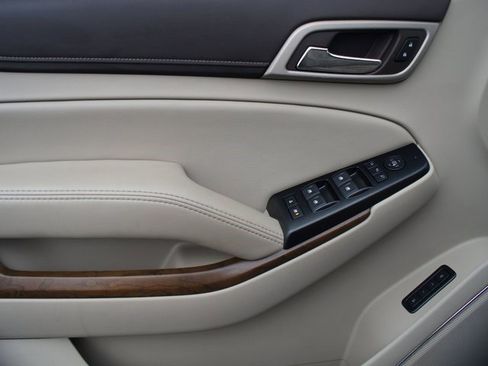 Used 2020 GMC Yukon Denali image 29