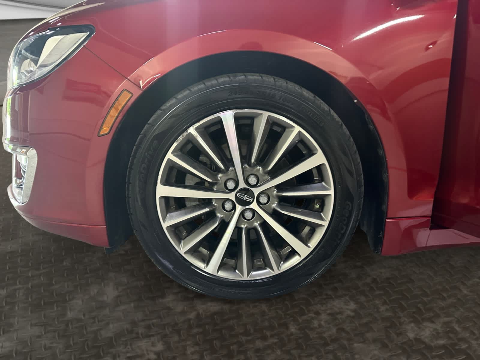 Used 2019 Lincoln MKZ Reserve FWD image 21