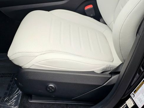 New 2026 Mercedes-Benz GLC 300 4MATIC image 17