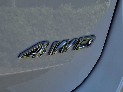 Used 2022 Ford Explorer XLT w/ Equipment Group 202A AWD/4WD image 29