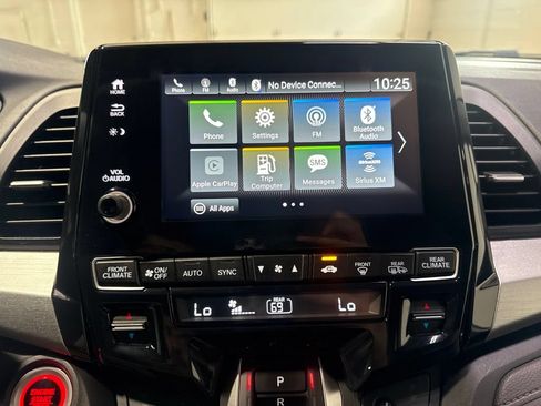 Used 2019 Honda Odyssey EX-L image 17