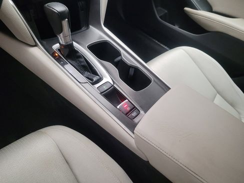 Used 2018 Honda Accord LX image 26