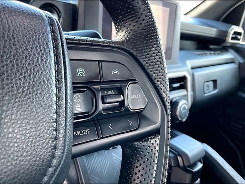 Certified 2025 Toyota Tacoma SR AWD/4WD image 12