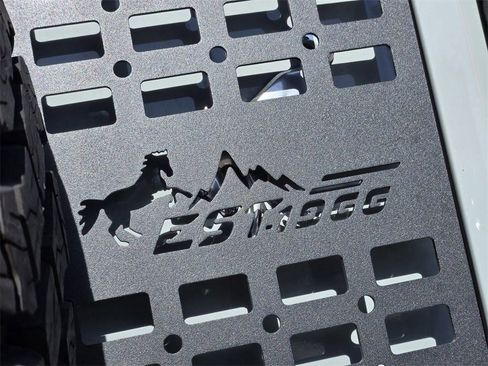 Used 2023 Ford Bronco Badlands image 17