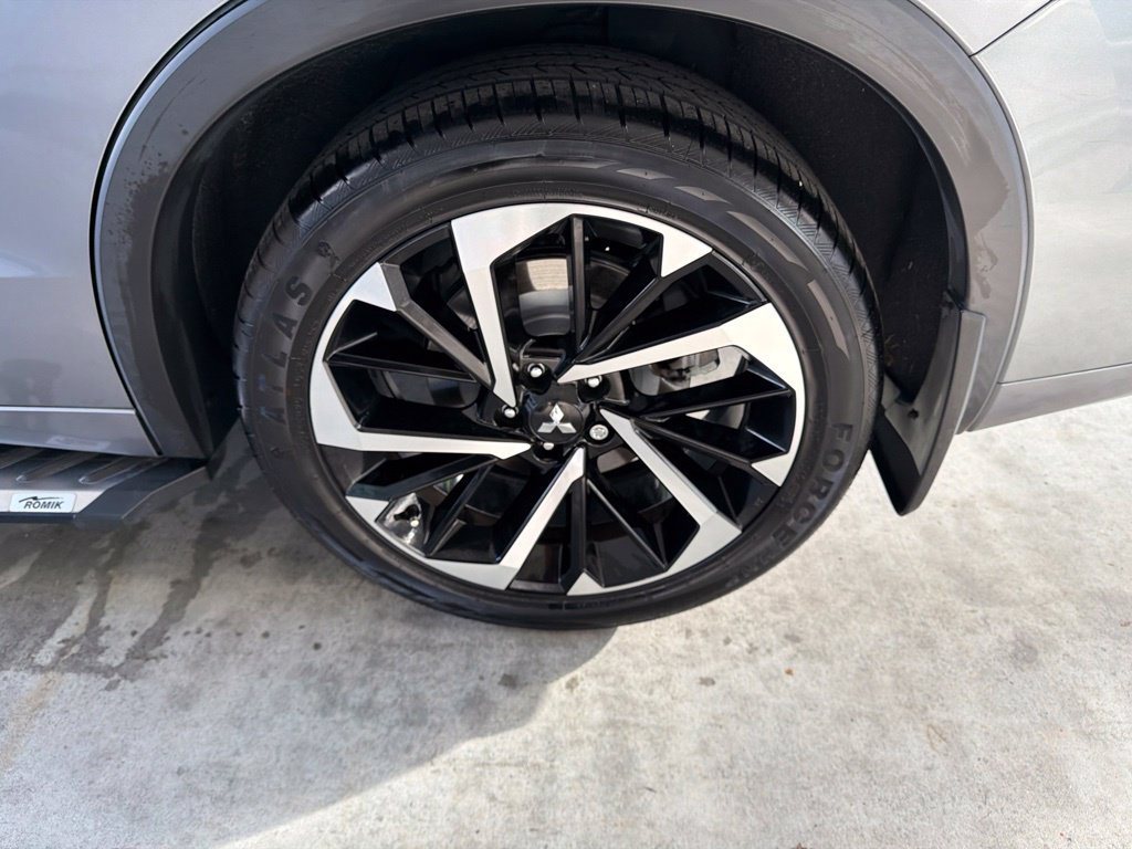 Used 2022 Mitsubishi Outlander SEL AWD/4WD image 18