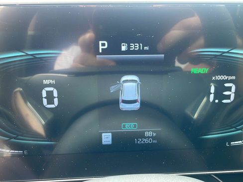 Used 2025 Kia Niro FWD image 10