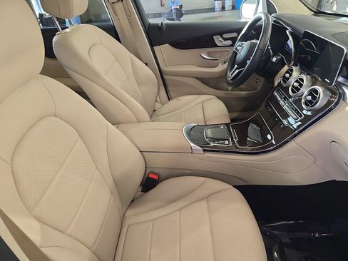 Certified 2022 Mercedes-Benz GLC 300 image 11