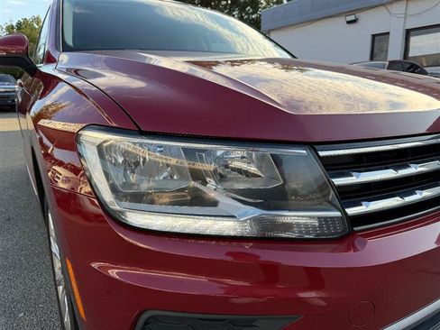 Used 2018 Volkswagen Tiguan SE AWD/4WD image 15