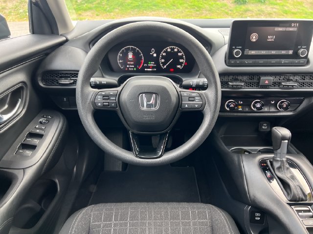Used 2025 Honda HR-V LX image 12