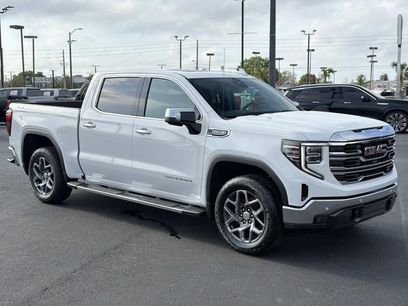 New 2026 GMC Sierra 1500 SLT w/ SLT Premium Package