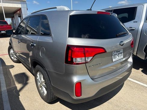 Used 2015 Kia Sorento LX FWD image 4