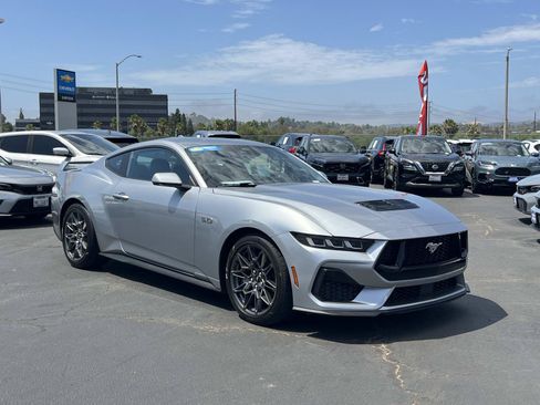 Used 2024 Ford Mustang GT Premium w/ GT Performance Package RWD image 24