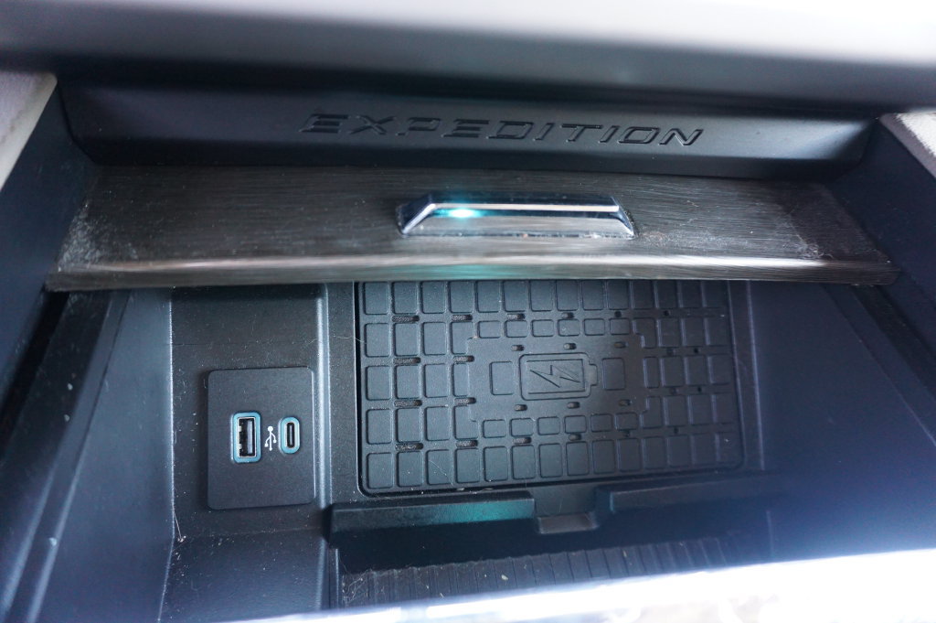 Used 2023 Ford Expedition Max Limited AWD/4WD image 14