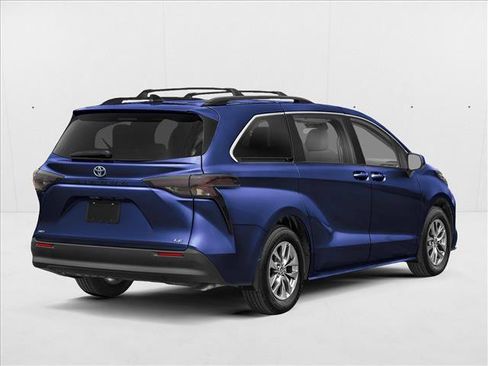 New 2026 Toyota Sienna LE FWD image 2
