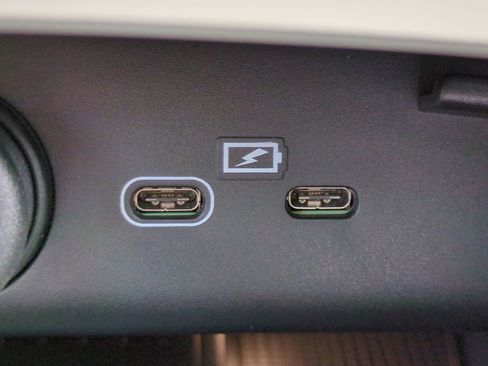 New 2026 Volvo XC40 B5 Plus w/ Protection Package Premier image 21