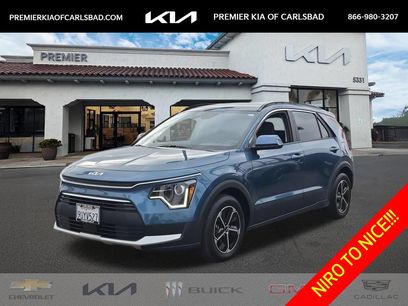 Used 2025 Kia Niro EX