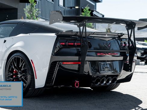 Used 2016 Chevrolet Corvette Z06 w/ 3LZ Preferred Equipment Group RWD image 10
