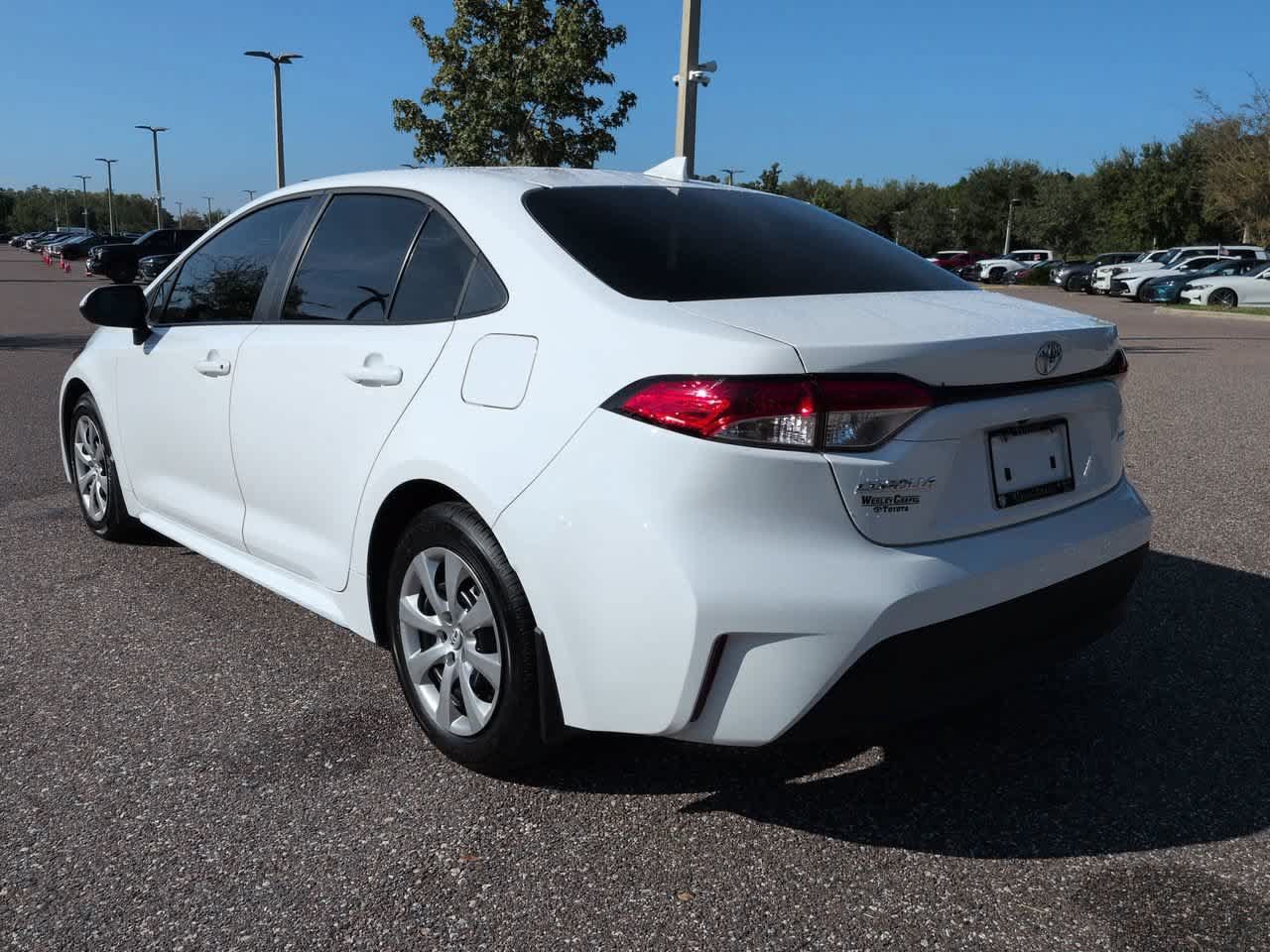 Used 2026 Toyota Corolla LE FWD image 4