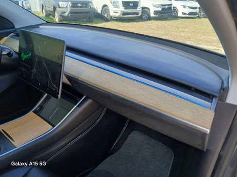 Used 2020 Tesla Model Y Long Range AWD/4WD image 17