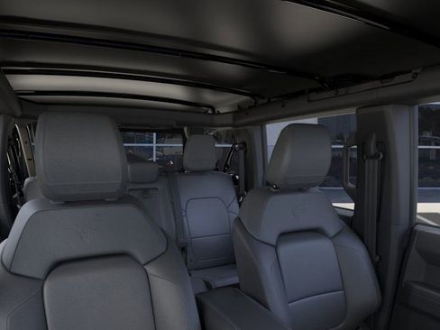 New 2025 Ford Bronco Badlands w/ Sasquatch Package image 38