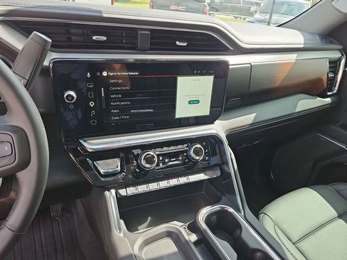 Used 2025 GMC Sierra 2500 Denali w/ Denali Reserve Package image 11