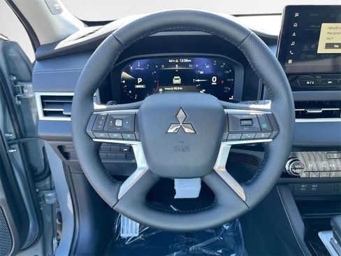 New 2026 Mitsubishi Outlander SEL FWD image 12