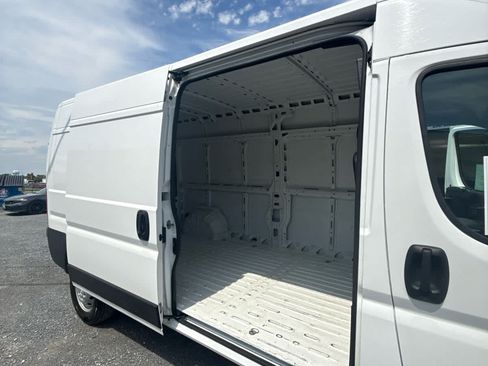 Used 2023 RAM ProMaster 2500 FWD image 42