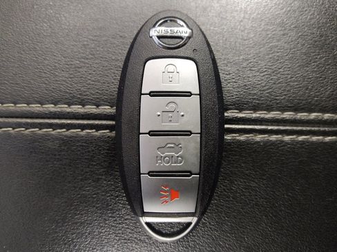 Used 2023 Nissan Sentra SV FWD image 32