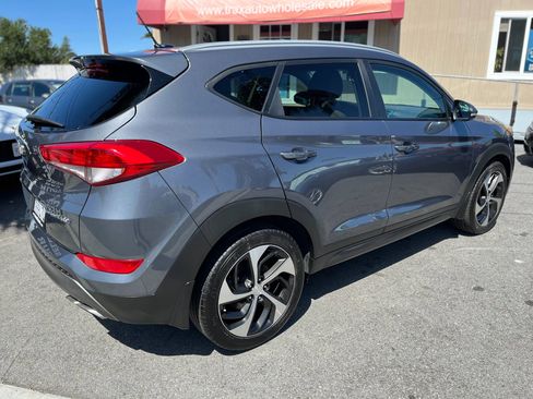 Used 2016 Hyundai Tucson Sport image 7
