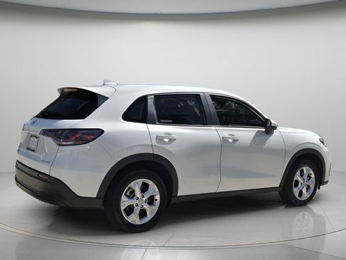 Certified 2024 Honda HR-V LX image 7