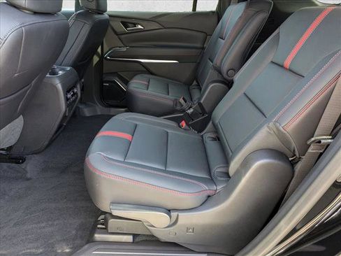 New 2026 Chevrolet Traverse RS image 15