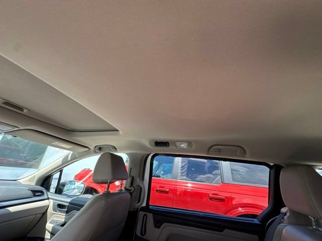 Used 2018 Honda Odyssey EX-L image 22