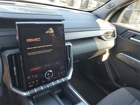 New 2026 GMC Acadia Elevation image 26