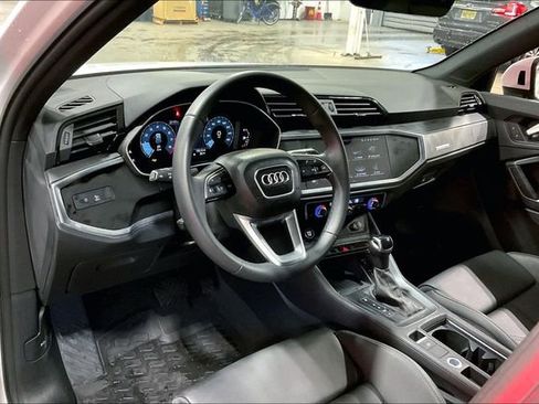 Certified 2025 Audi Q3 2.0T Premium w/ Convenience Package image 14