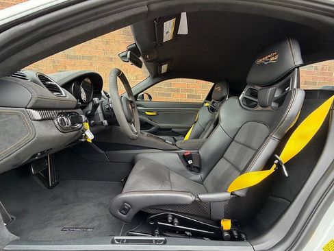 Certified 2025 Porsche 718 Cayman GT4 RS image 5