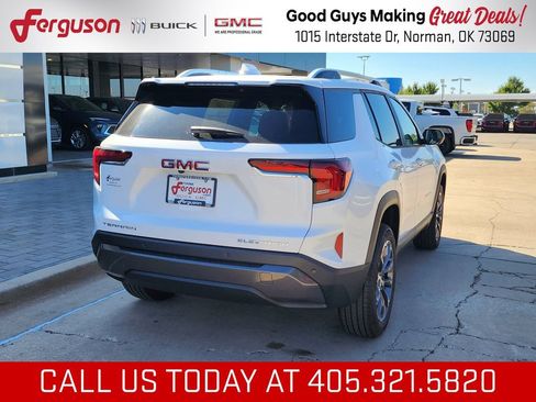 New 2027 GMC Terrain Elevation w/ Elevation Premium Package FWD image 4