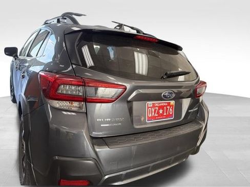Used 2020 Subaru Crosstrek 2.0i Premium w/ Moonroof Package 2 AWD/4WD image 2