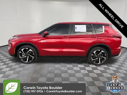 Used 2025 Mitsubishi Outlander SE AWD/4WD image 4