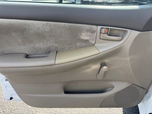 Used 2007 Toyota Corolla LE image 15